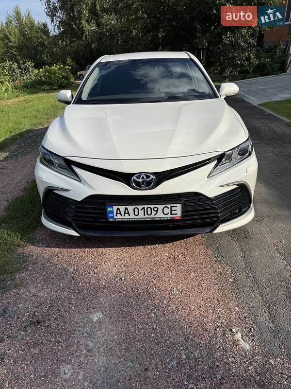 Toyota Camry 2023