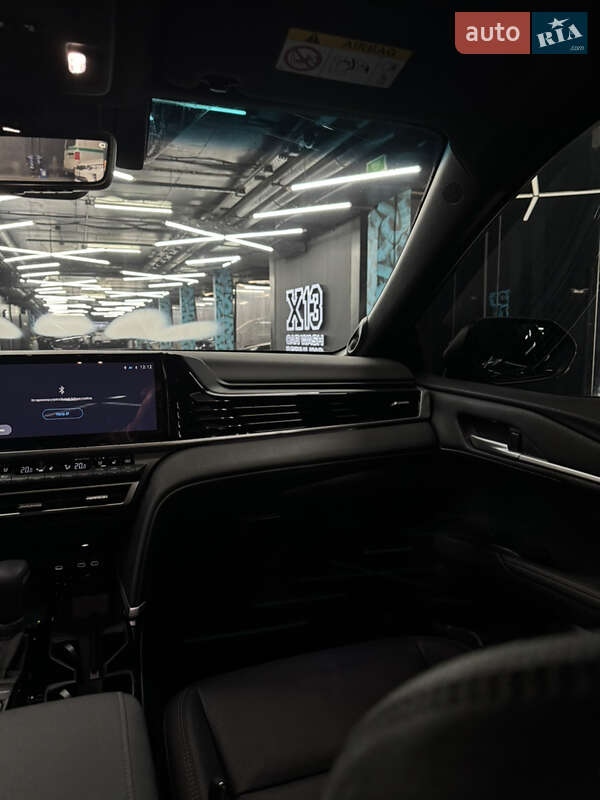 Седан Toyota Camry 2024 в Киеве фото 36 Седан Toyota Camry 2024 в Киеве