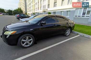 Седан Toyota Camry 2007 в Ровно
