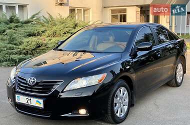 Седан Toyota Camry 2008 в Киеве