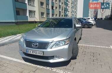 Седан Toyota Camry 2011 в 