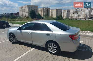 Седан Toyota Camry 2011 в 