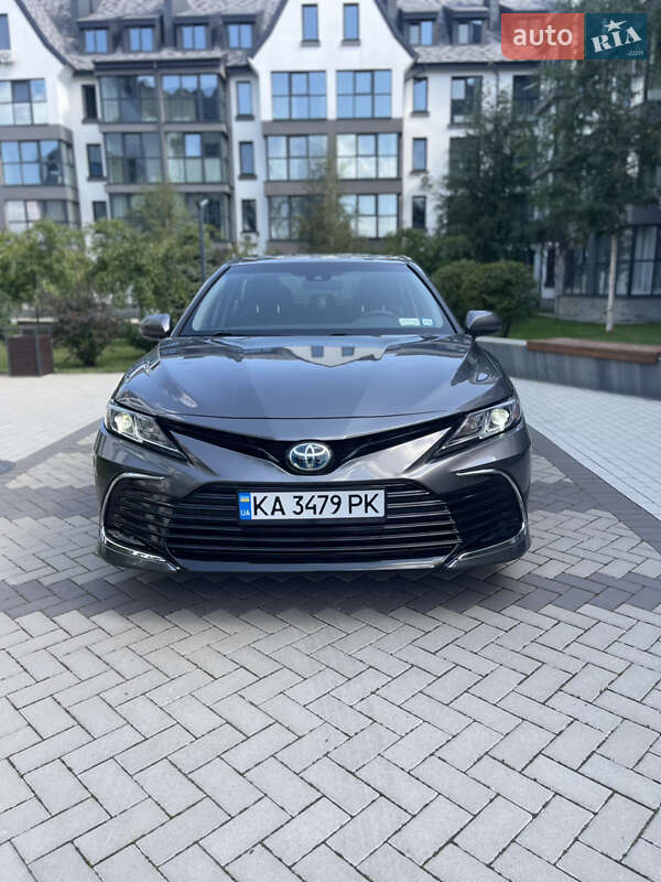 Седан Toyota Camry 2017 в Киеве фото 11 Седан Toyota Camry 2017 в Киеве