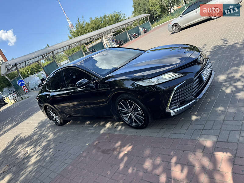 Седан Toyota Camry 2021 в Києві