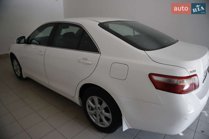 Седан Toyota Camry 2011 в Чечельнике