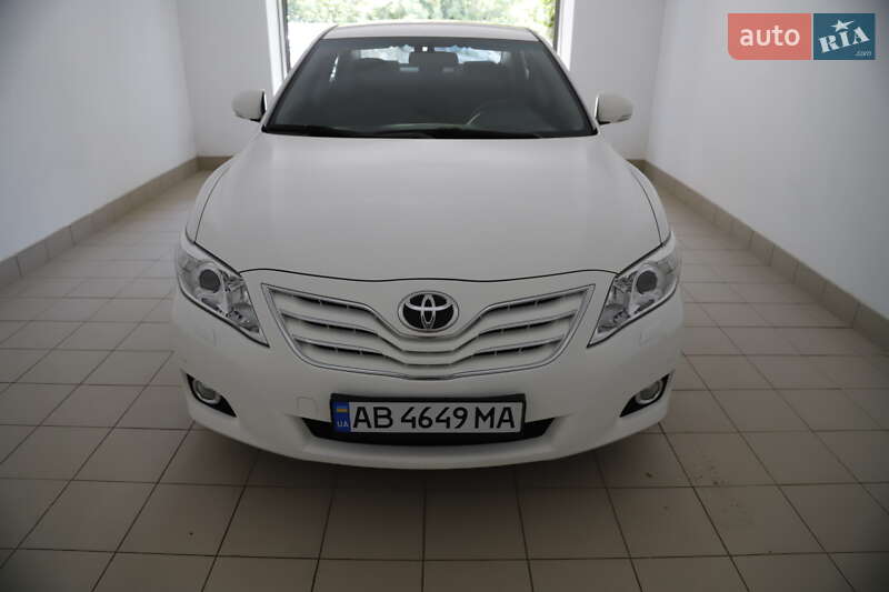Toyota Camry 2011