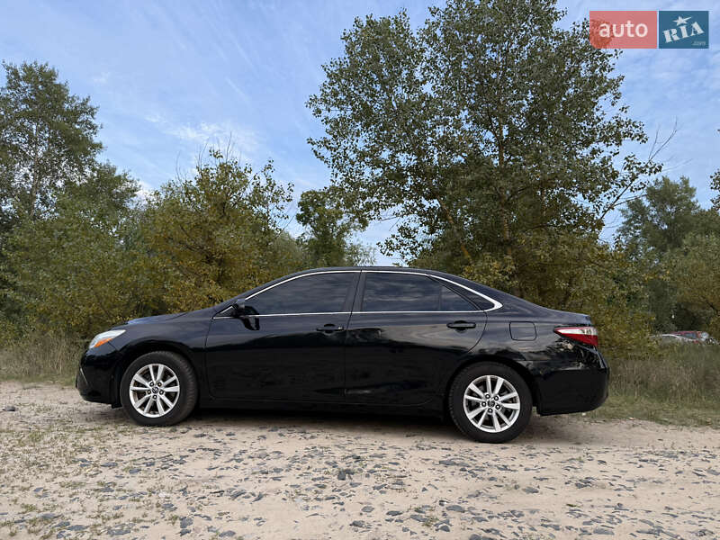 Седан Toyota Camry 2015 в Киеве фото 4 Седан Toyota Camry 2015 в Киеве