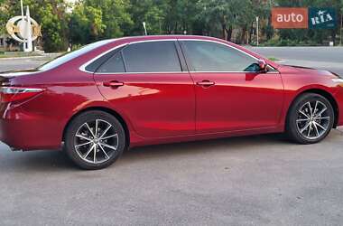 Седан Toyota Camry 2015 в Жовтих Водах