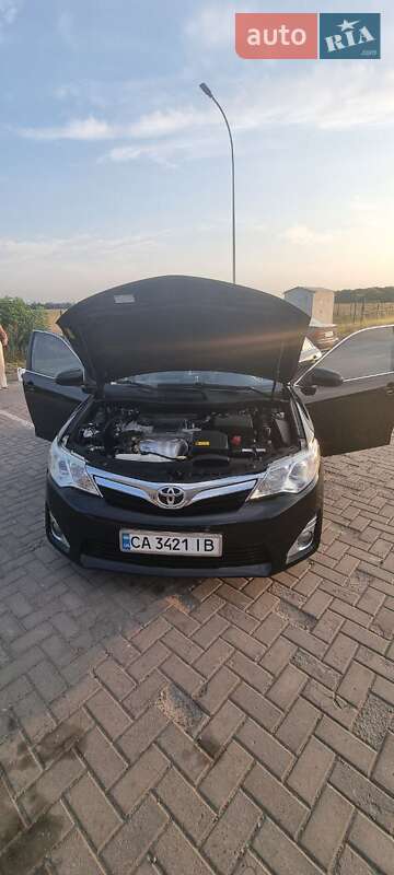 Седан Toyota Camry 2012 в Золотоноші