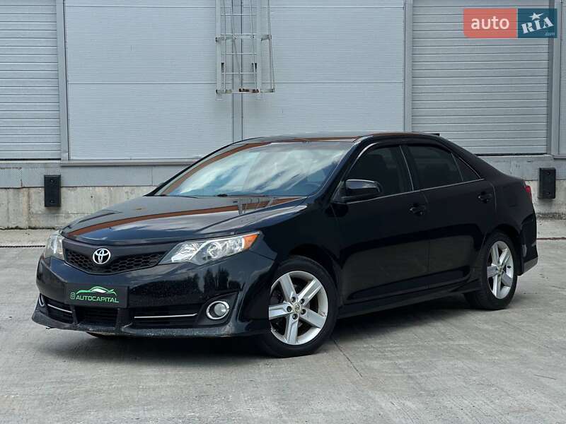Toyota Camry 2013