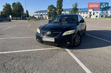 Седан Toyota Camry 2008 в Житомире