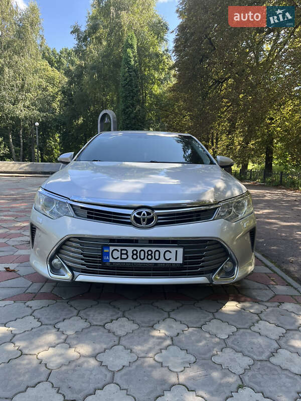 Седан Toyota Camry 2015 в Броварах