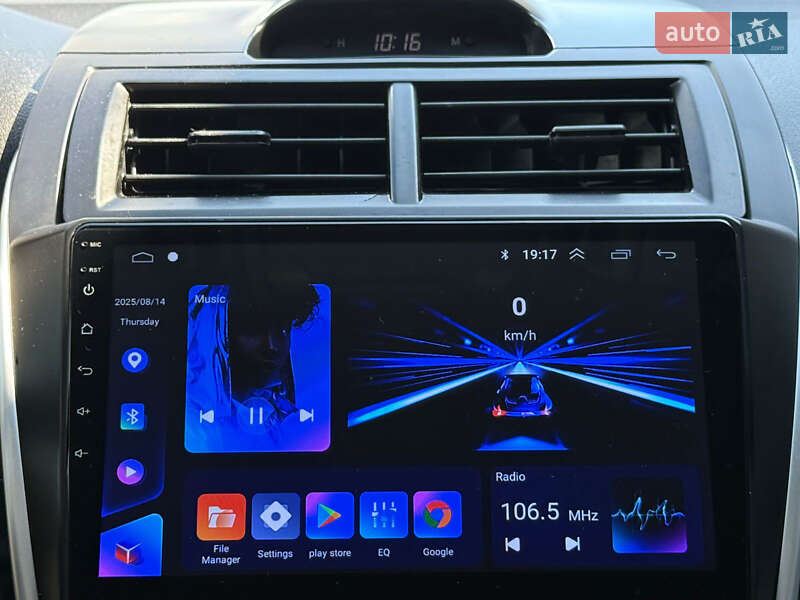 Седан Toyota Camry 2013 в Києві