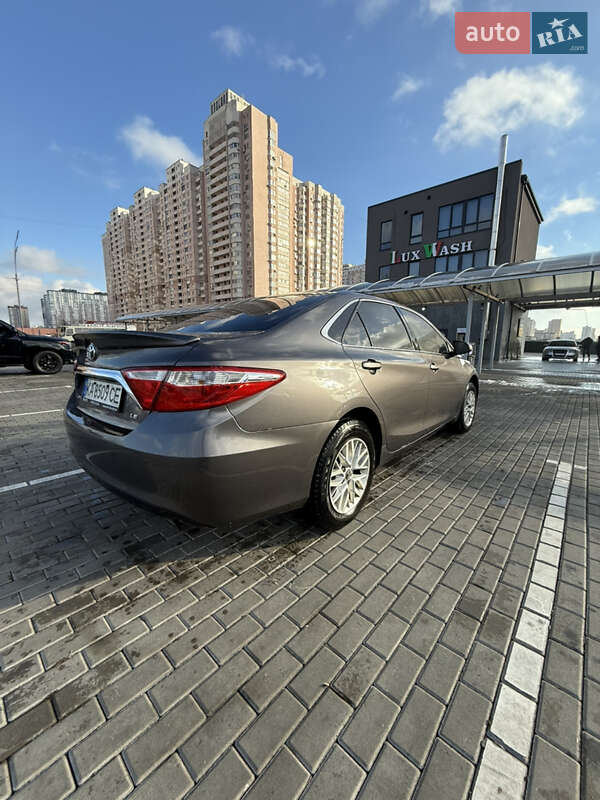 Седан Toyota Camry 2016 в Киеве фото 11 Седан Toyota Camry 2016 в Киеве