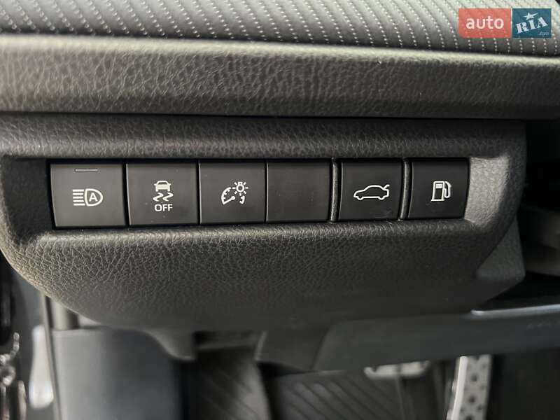 Седан Toyota Camry 2024 в Одесі