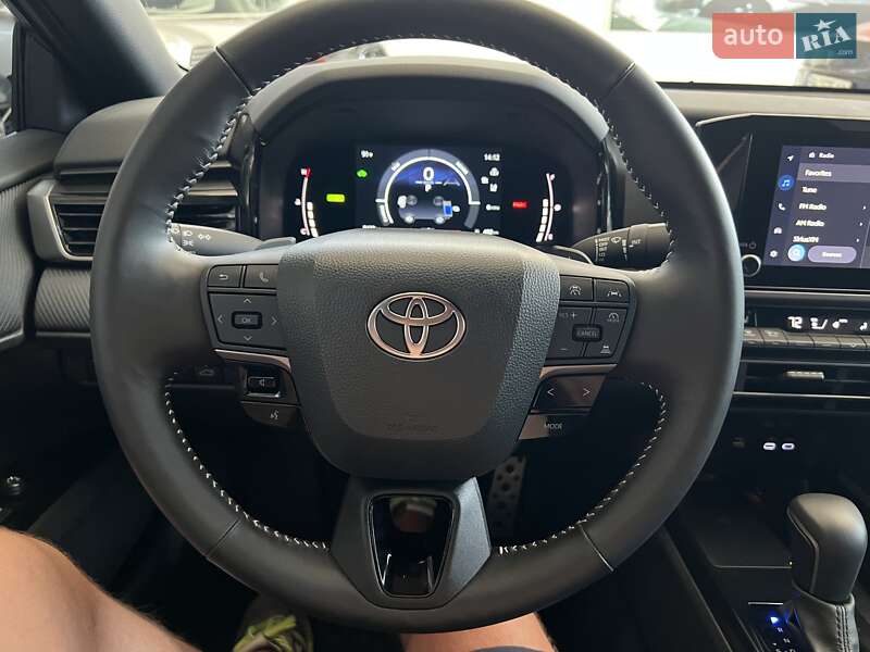 Седан Toyota Camry 2024 в Одесі