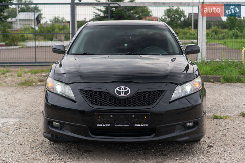 Седан Toyota Camry 2008 в Самборі