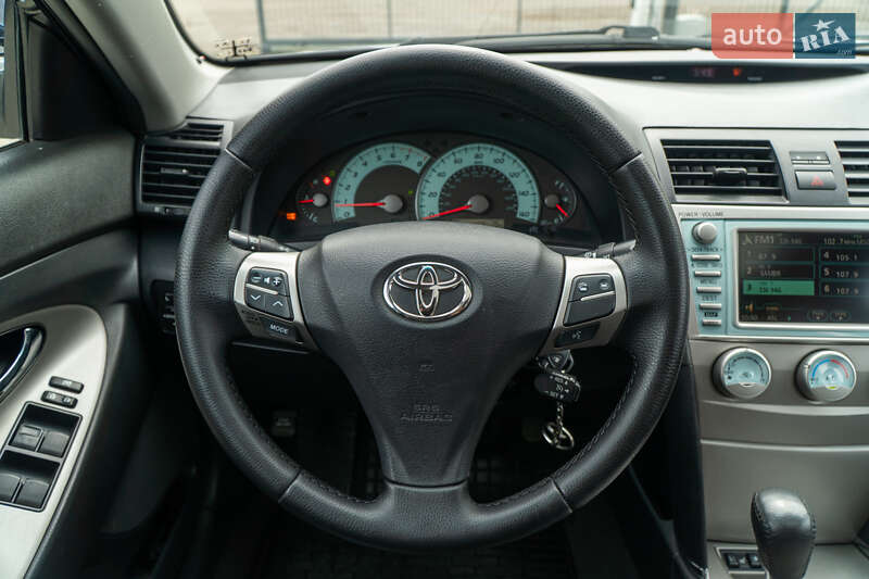 Седан Toyota Camry 2008 в Самборі