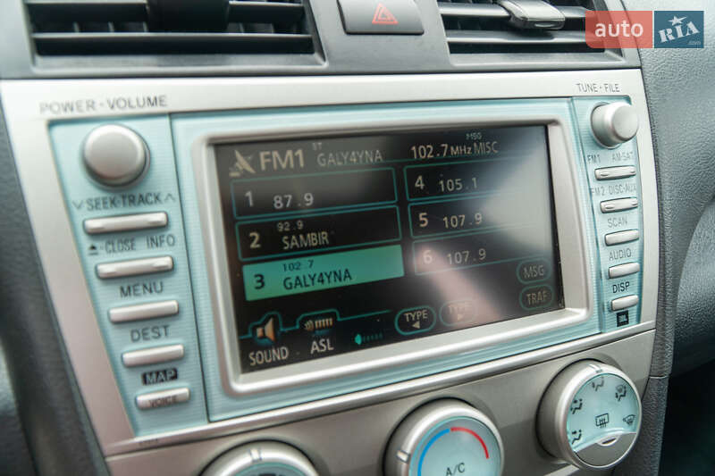 Седан Toyota Camry 2008 в Самборі