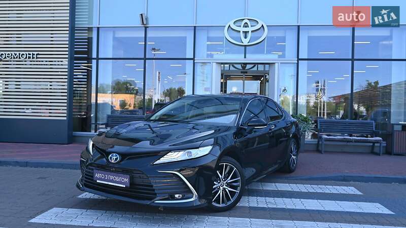 Toyota Camry 2023