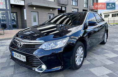 Седан Toyota Camry 2015 в Києві