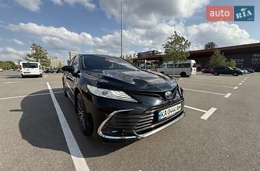 Седан Toyota Camry 2021 в Києві