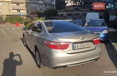 Седан Toyota Camry 2015 в Києві