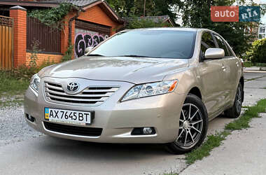 Седан Toyota Camry 2008 в Харькове