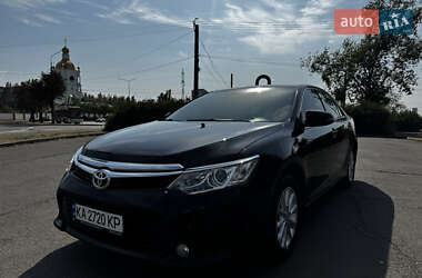 Седан Toyota Camry 2017 в Кривом Роге