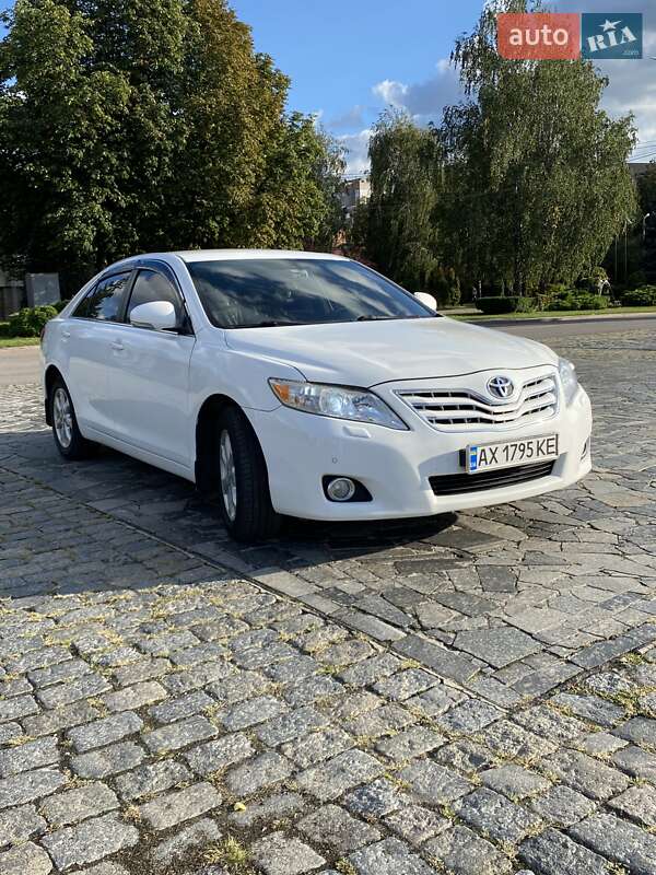 Седан Toyota Camry 2011 в Кременчуге фото 4 Седан Toyota Camry 2011 в Кременчуге