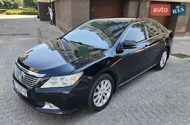 Седан Toyota Camry 2013 в Івано-Франківську