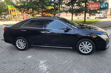 Седан Toyota Camry 2013 в 