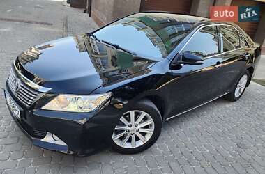 Седан Toyota Camry 2013 в 
