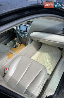 Седан Toyota Camry 2006 в Ровно