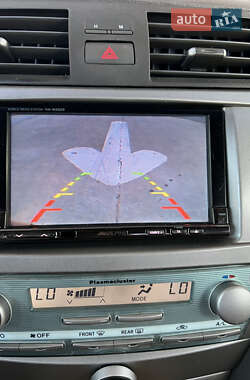 Седан Toyota Camry 2006 в Ровно