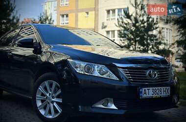 Седан Toyota Camry 2013 в 