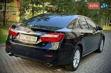 Седан Toyota Camry 2013 в 