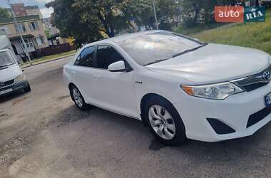 Седан Toyota Camry 2014 в Киеве