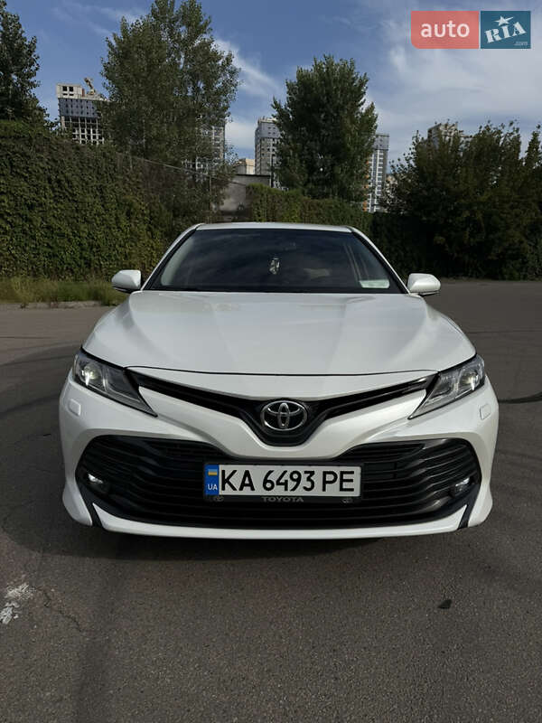 Toyota Camry 2017