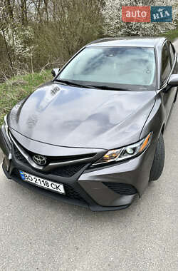 Седан Toyota Camry 2019 в Тернополі