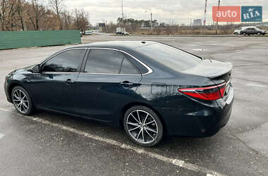 Седан Toyota Camry 2014 в Харькове
