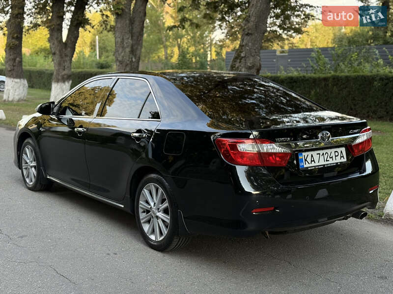 Седан Toyota Camry 2012 в Белой Церкви