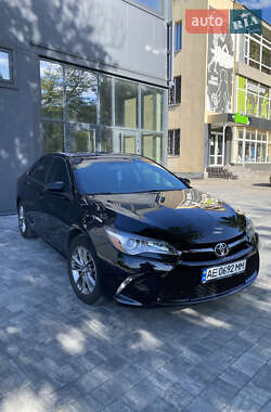 Седан Toyota Camry 2016 в Каменском