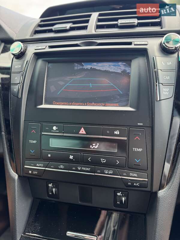 Седан Toyota Camry 2016 в Мостиській