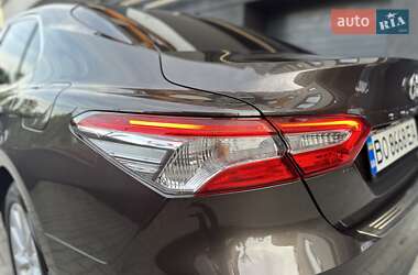 Седан Toyota Camry 2019 в 