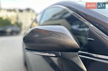 Седан Toyota Camry 2019 в 