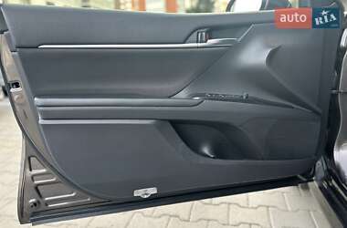 Седан Toyota Camry 2019 в 