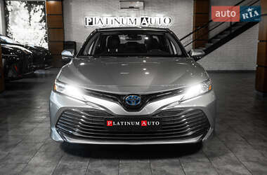 Седан Toyota Camry 2020 в Одессе