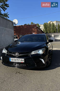 Седан Toyota Camry 2015 в Одессе