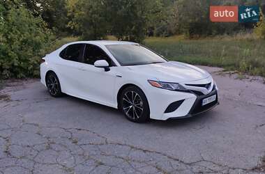 Седан Toyota Camry 2019 в Харкові